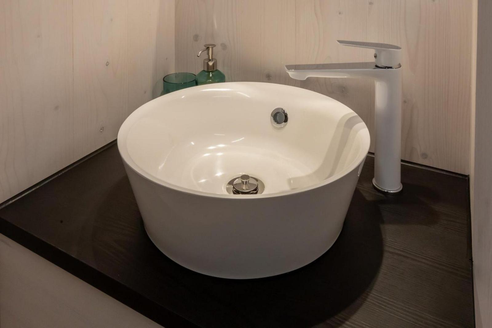 Tinyhouse La Mouette - D. Koddelaan 34, Zoutelande Villa Buitenkant foto